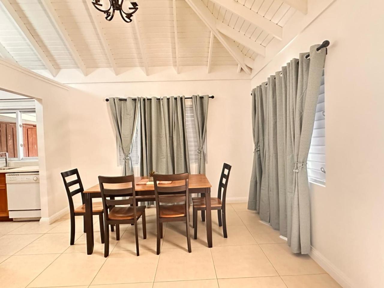 Jamnick Vacation Rentals - Richmond, St Ann, Jamaica Ocho Rios Rom bilde