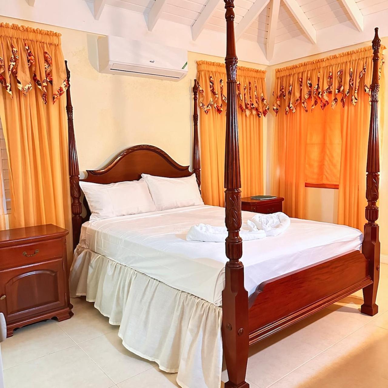 Jamnick Vacation Rentals - Richmond, St Ann, Jamaica Ocho Rios Rom bilde